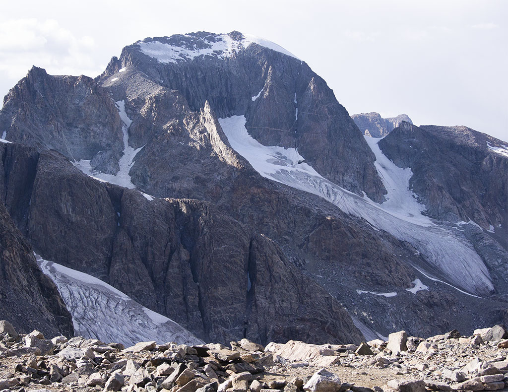 Gannett Peak from Bonney Pass