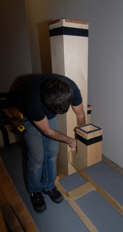 DSC_5130.JPG - Installing wind trunks in the pulpit-side chamber.